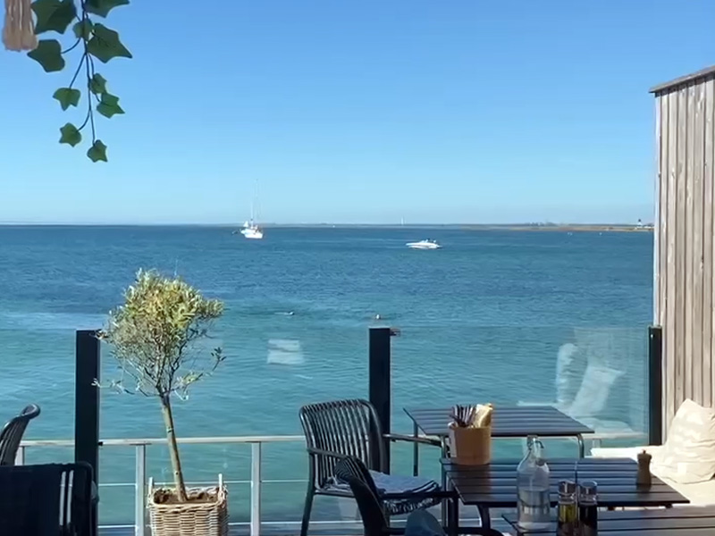 Vi önskar er en härlig sommar!